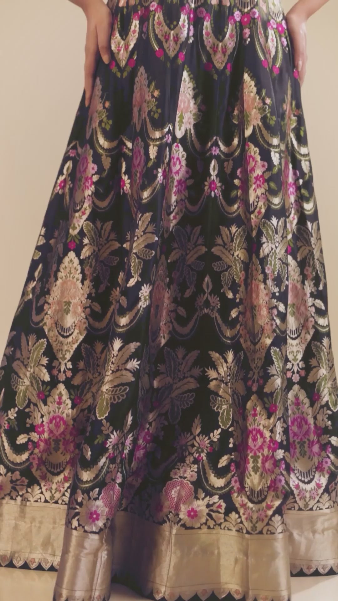 Black Kimkhab Banarasi Brocade Handwoven Fabric Lightweight Lehenga Set